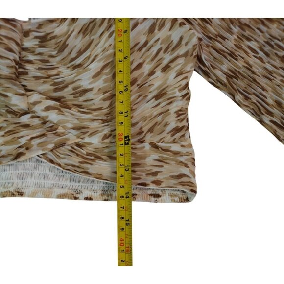 Leopard Print Long Sleeve Smocked Crop Top By Jopna Size M 100% Polyester. - Picture 7 of 8